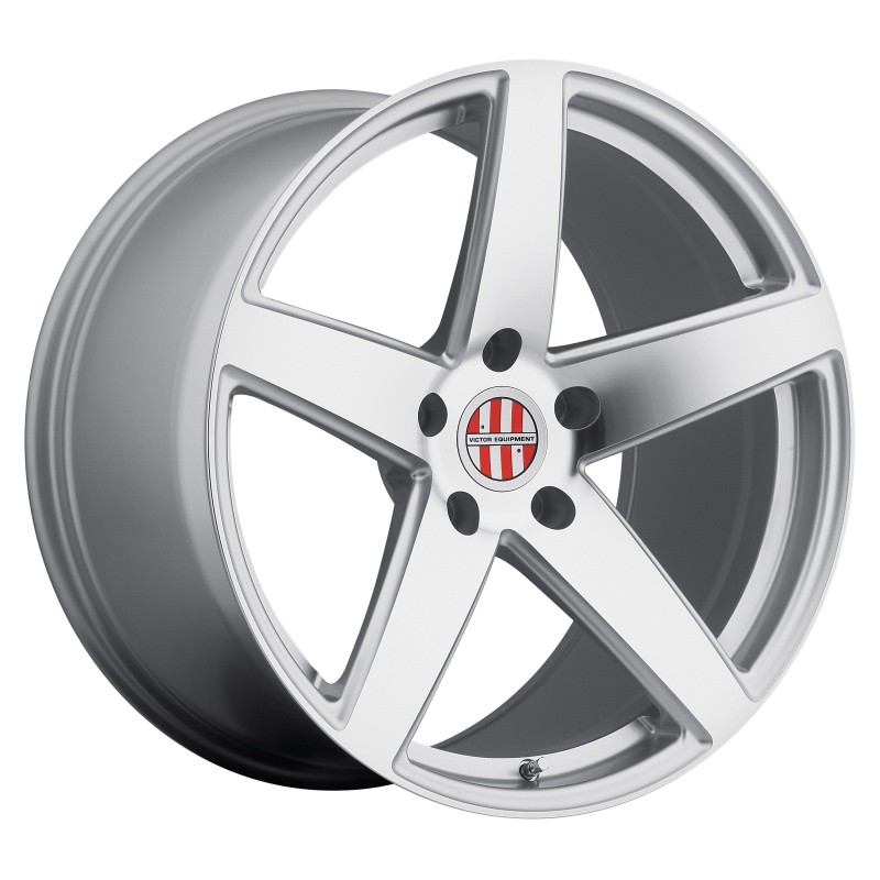 Victor Equipment Baden 11.0x19 5x130 ET55 silber frontpoliert RF